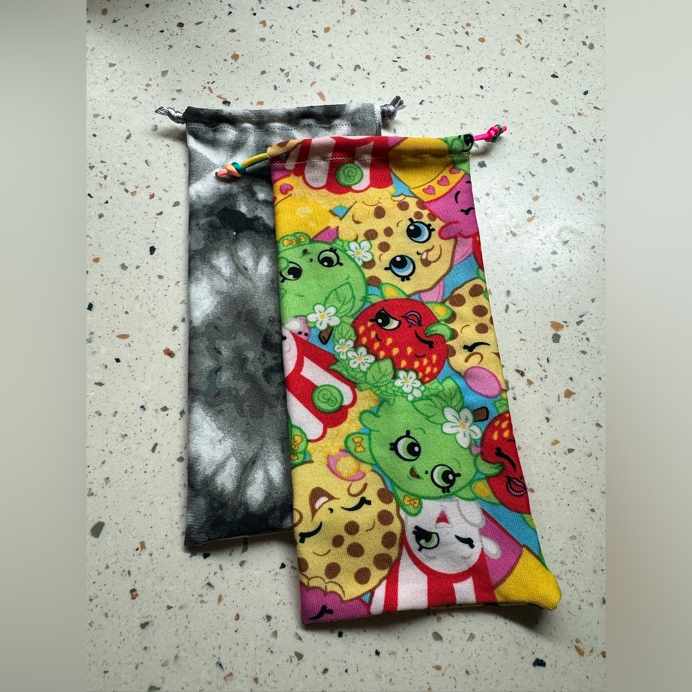 Knit fabric eyeglass bag